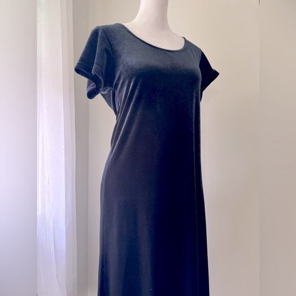 Vintage ‘90s Walter Collection Petites Black Velvet Short Sleeve Maxi Dress - Picture 5 of 8